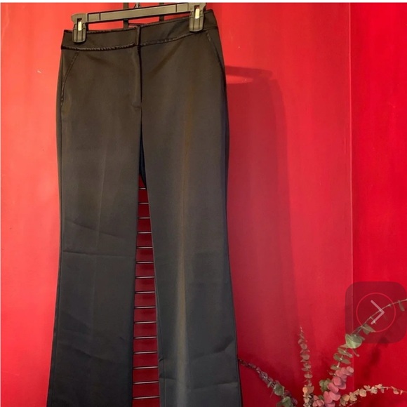 Jaclyn Smith Pants - JACLYN SMITH SATIN PANTS SIZE 6